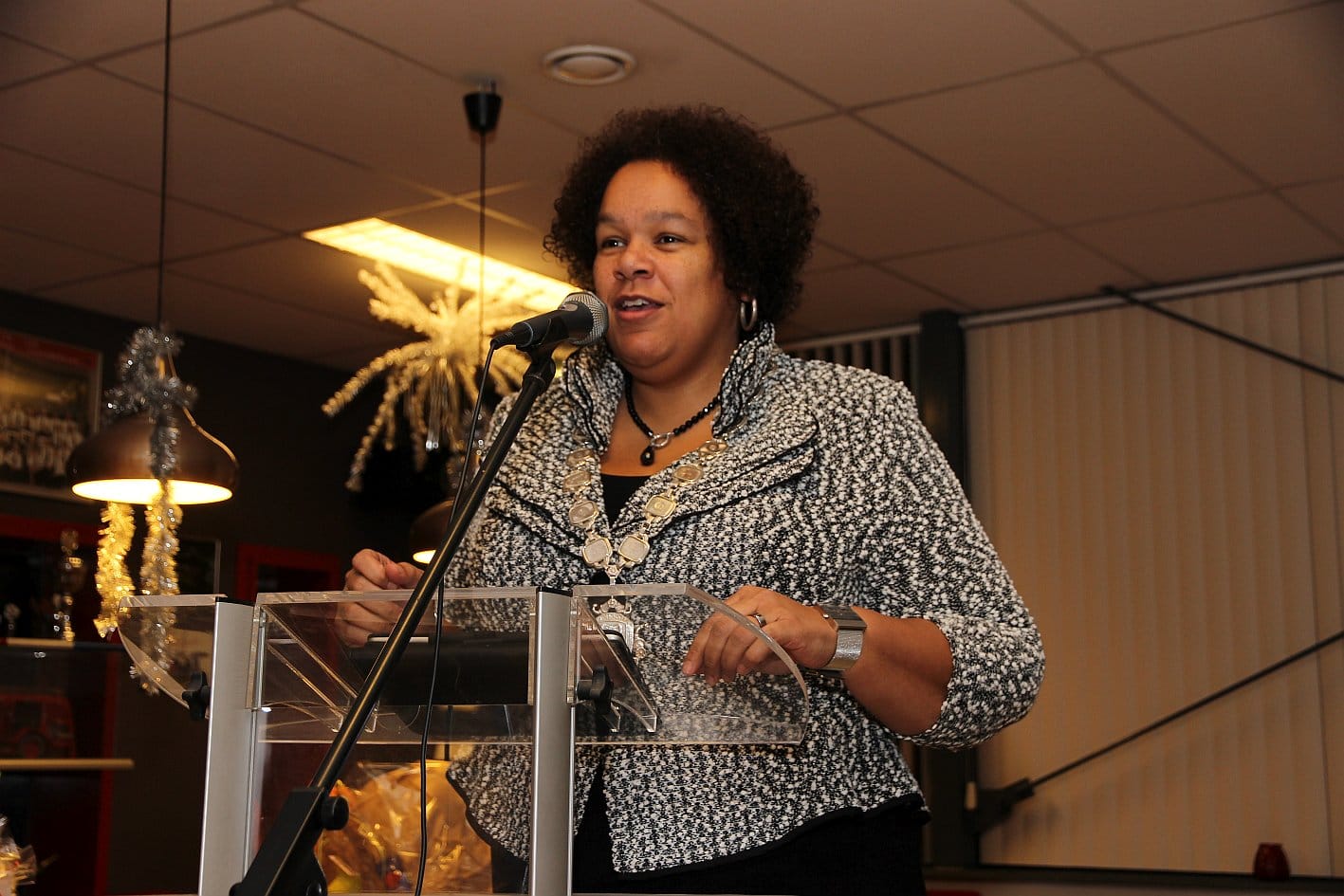 Burgemeester Oudshoorn vier maanden met verlof