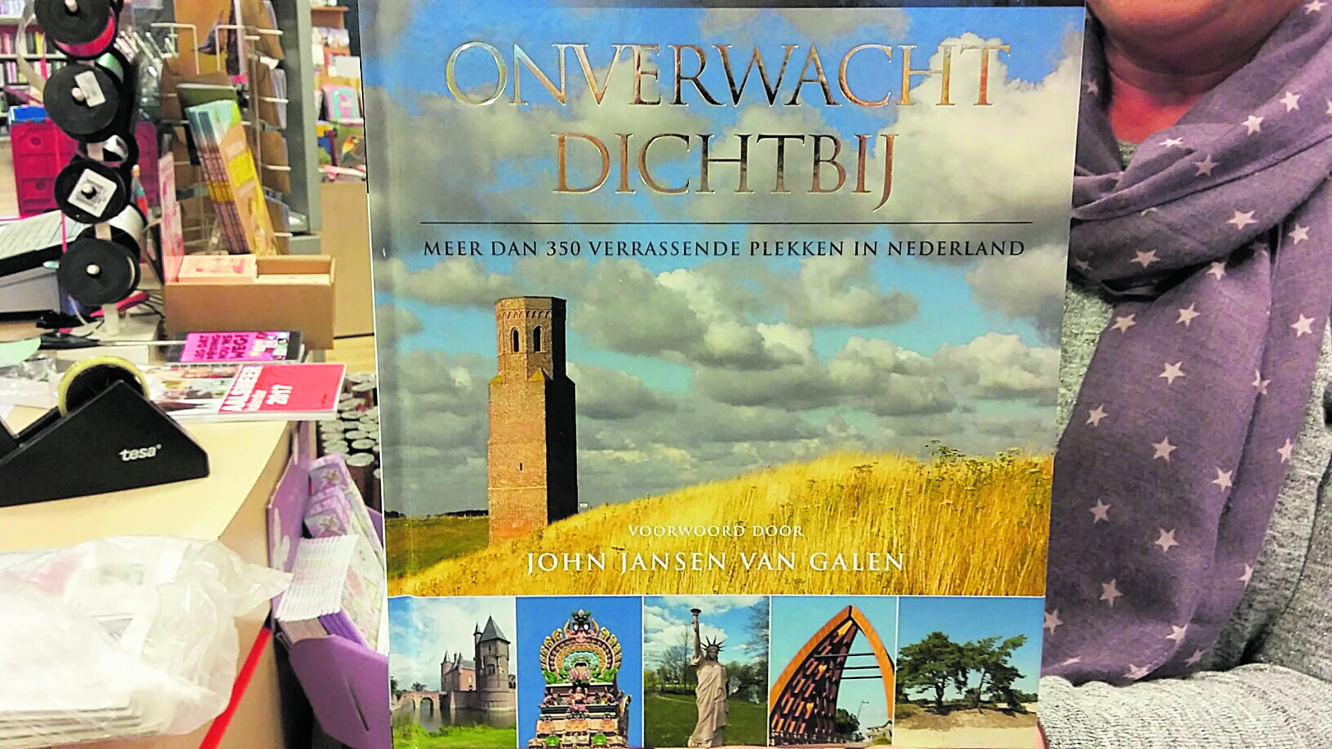 Boek van de week: Onverwacht Dichtbij - Nieuwe Meerbode