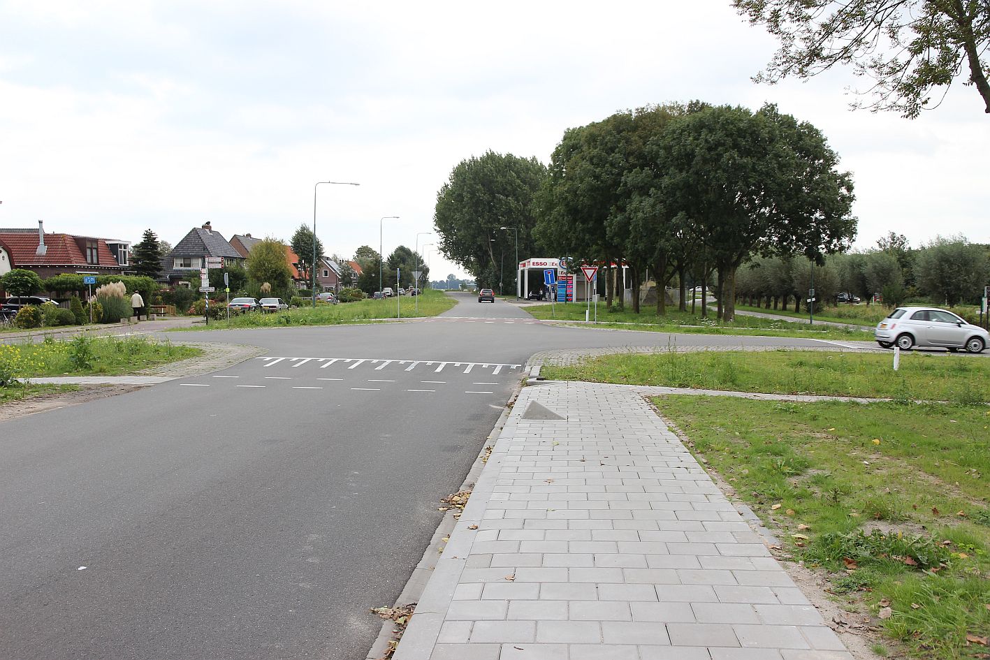 Kruising Piet Heinlaan onduidelijk en gevaarlijk