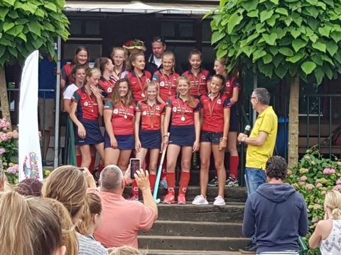 Hockey: Meisjes Qui Vive C4 kampioen