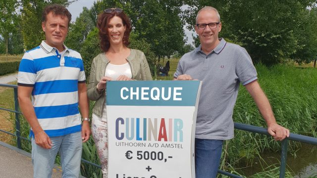 Culinair Uithoorn schenkt 10.000,- aan Music for Kids