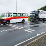 Flinke schade taxibus na aanrijding