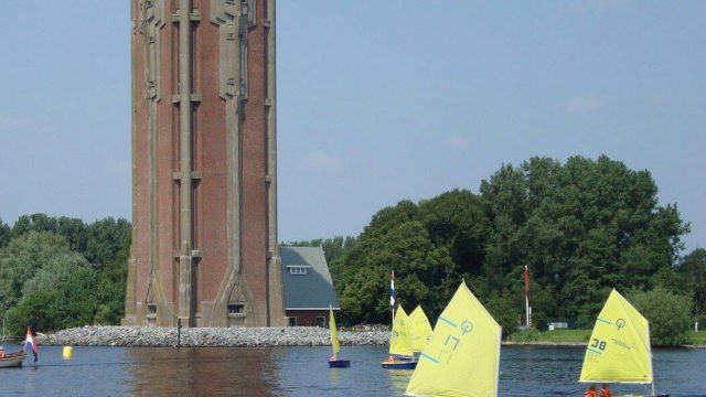 Optimist & kielboot on Tour bij Zeilschool