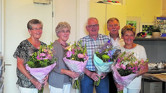 Onderscheiding voor 4 vrijwilligers Rode Kruis