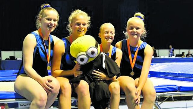 3 Medailles op NK voor trampolinespringers