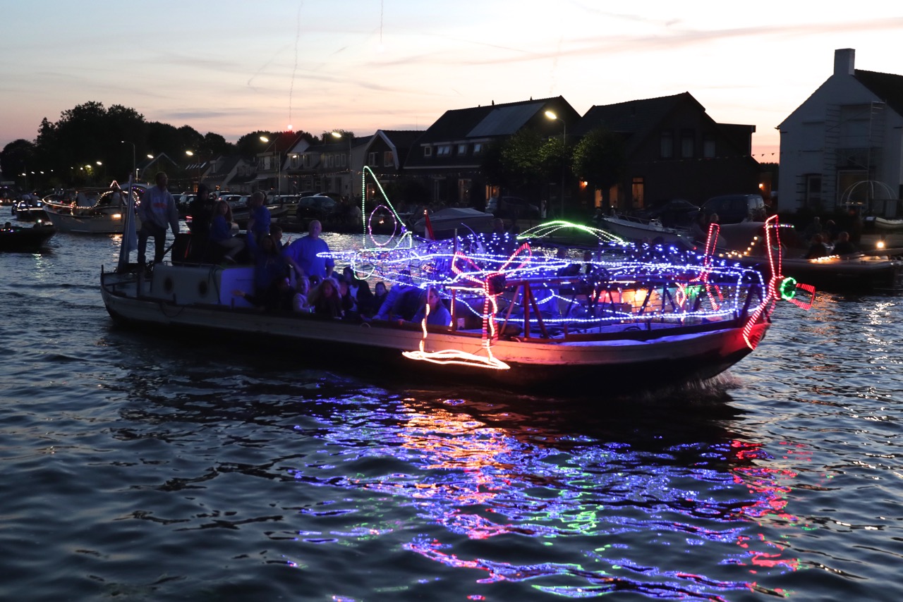 verlichte boten3 winnaar grote boten