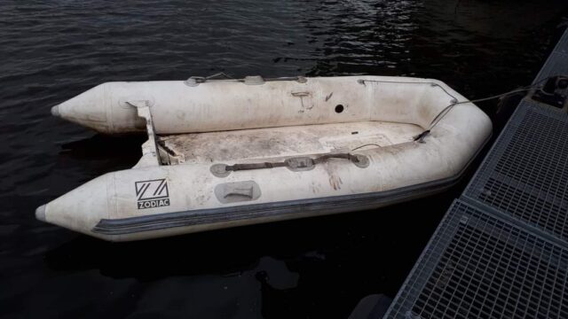 Bevestigen aan Ruïneren hiërarchie Eigenaar gezocht van Zodiac rubberboot - Nieuwe Meerbode
