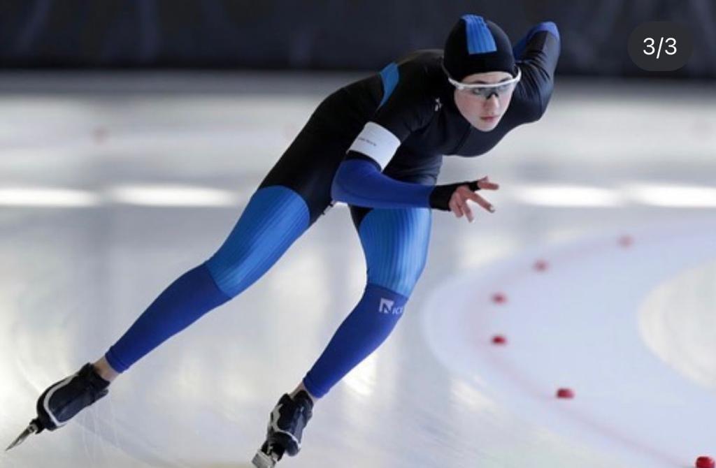 Schaatsen Fabienne Maarse 15e op NK Junioren Nieuwe Meerbode