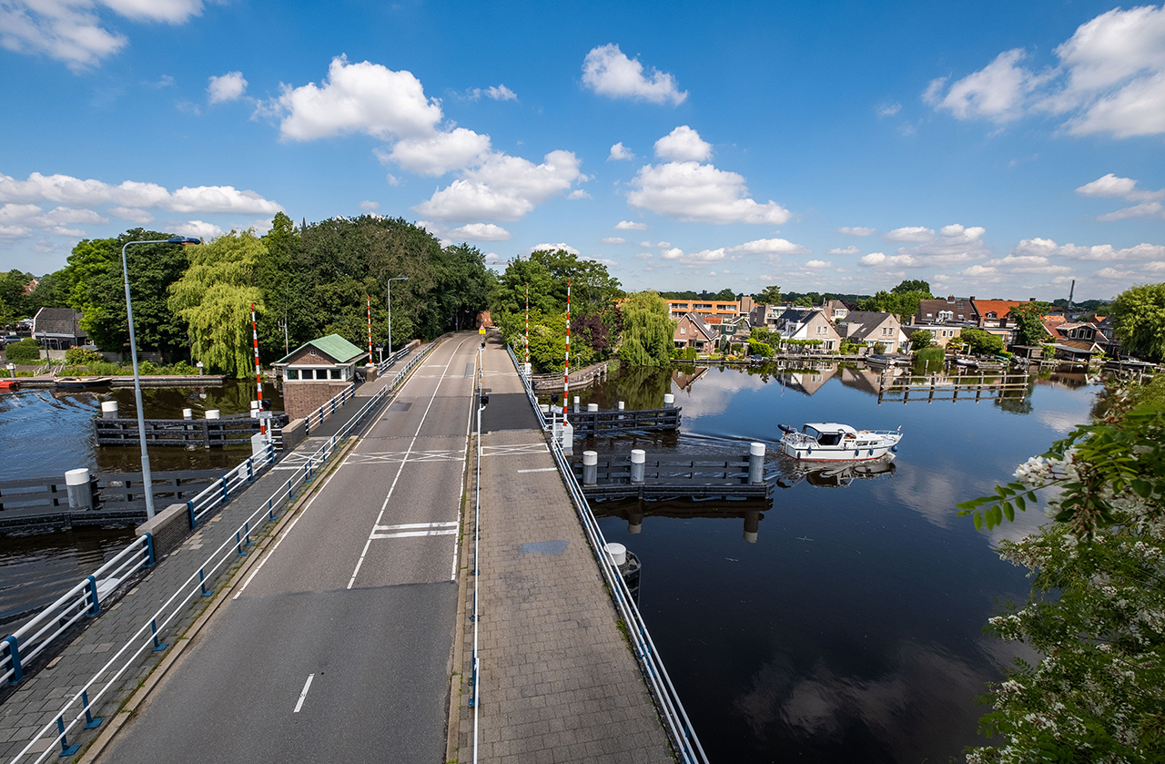 Afsluiting Prinses Irenebrug (N196) in Uithoorn