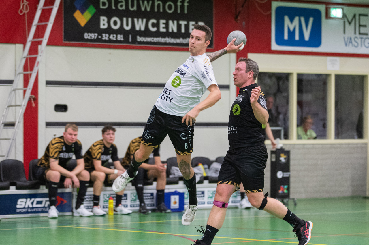 Handbal: Green Park 1 naar bekerfinale - Nieuwe Meerbode