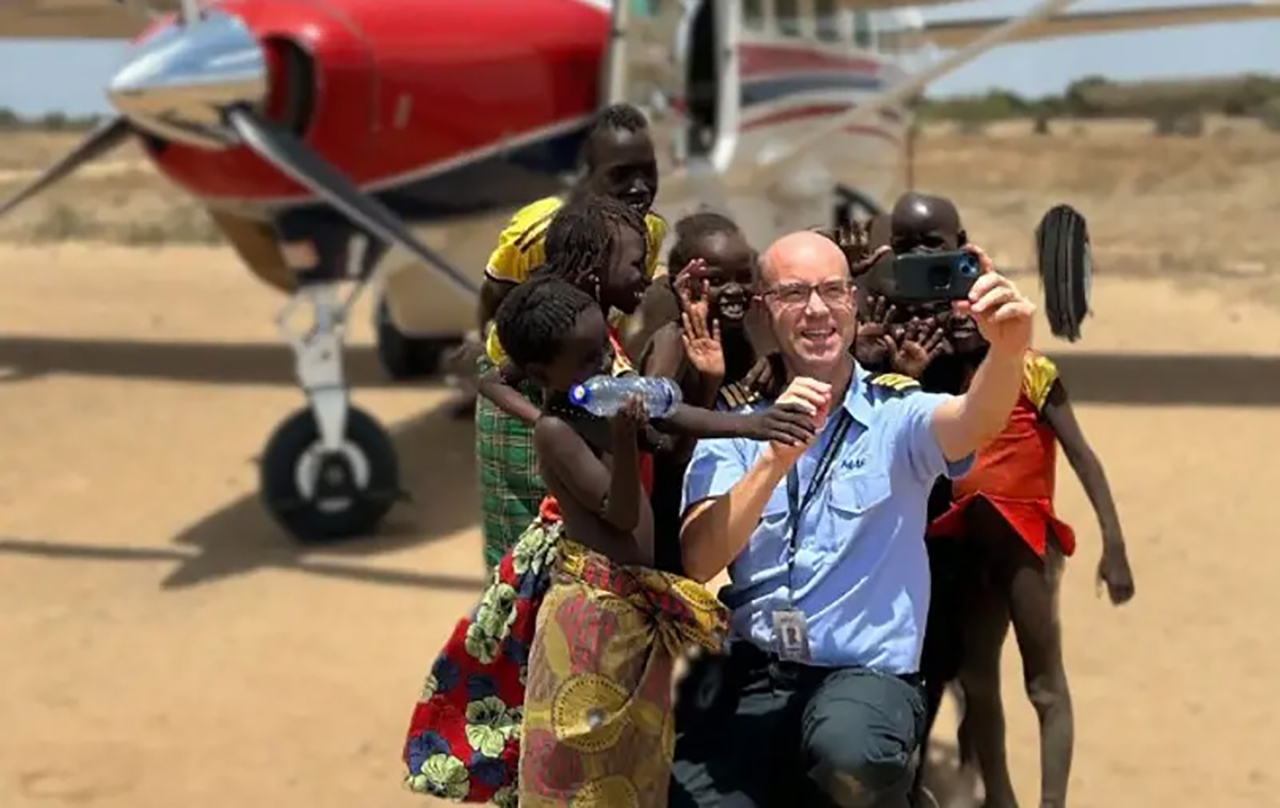 Rommelmarkt Waverveen levert 5.000 euro op voor MAF