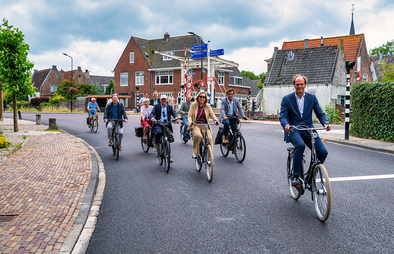 Rijksstraatweg Baambrugge feestelijk opgeleverd