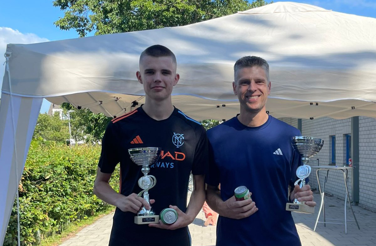 Ivo en Per Peters winnen familietoernooi VDO Tafeltennis