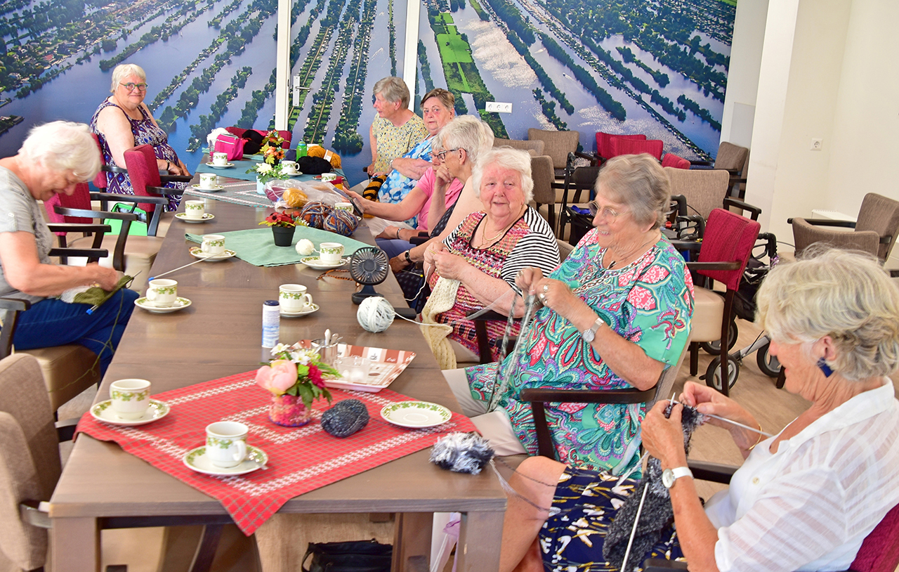 Handwerkgroep in De Kom brengt mensen samen