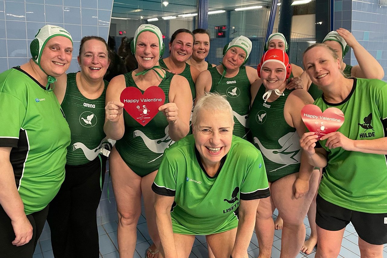 Dames welkom voor waterpolo bij De Meerkoeten