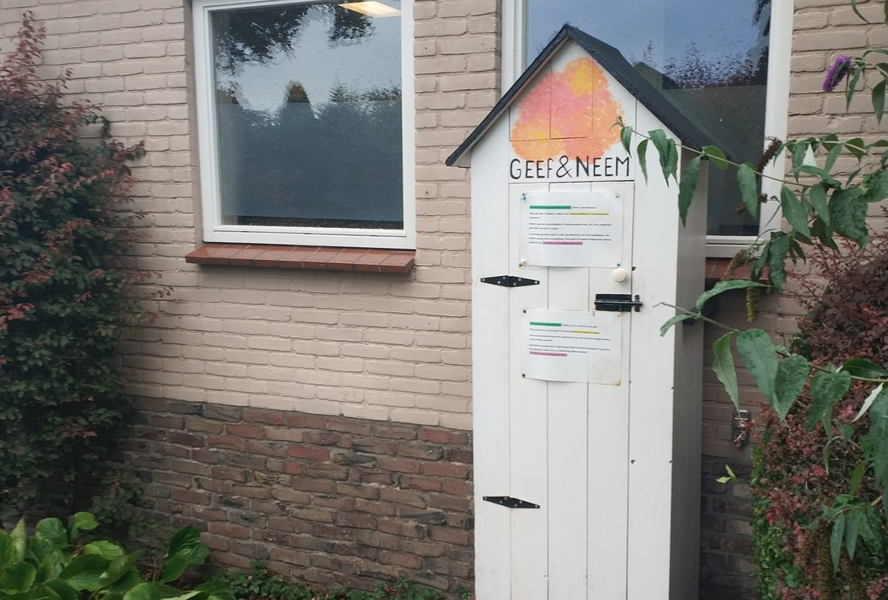 Geef en Neem-kast is verhuisd naar De Rank