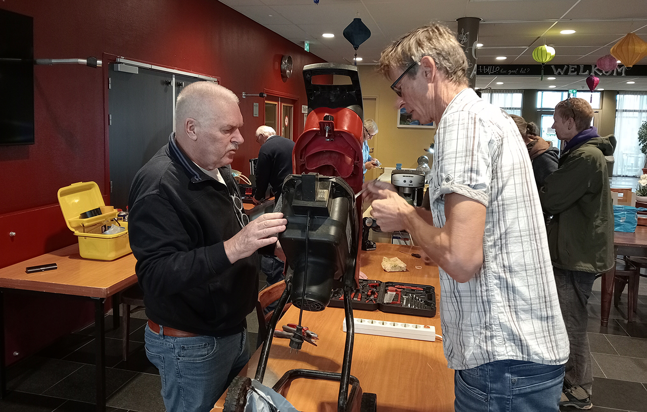 Repair Café Vinkeveen weer geopend