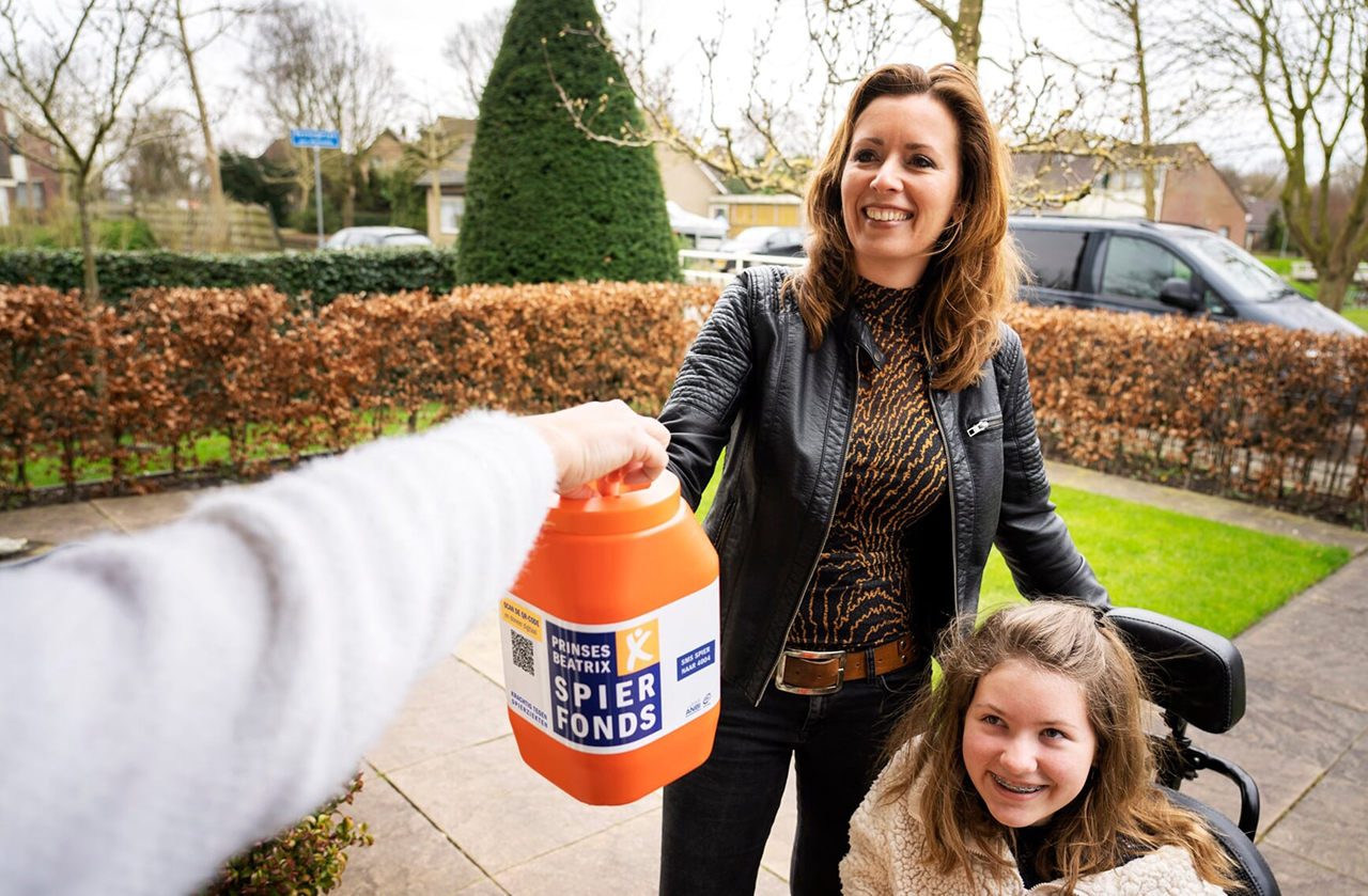 Collecte voor Prinses Beatrix Spierfonds