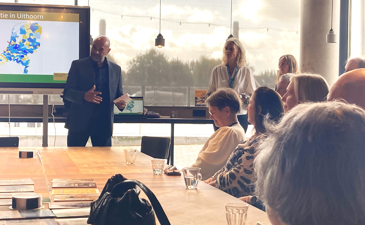 Week van Lezen en Schrijven: taalvrijwilligers in het zonnetje