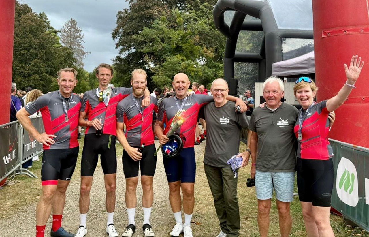 Van Vesoul (FR) tot Maastricht voor het goede doel: Team Nieuwendijk fietste Tour for Life