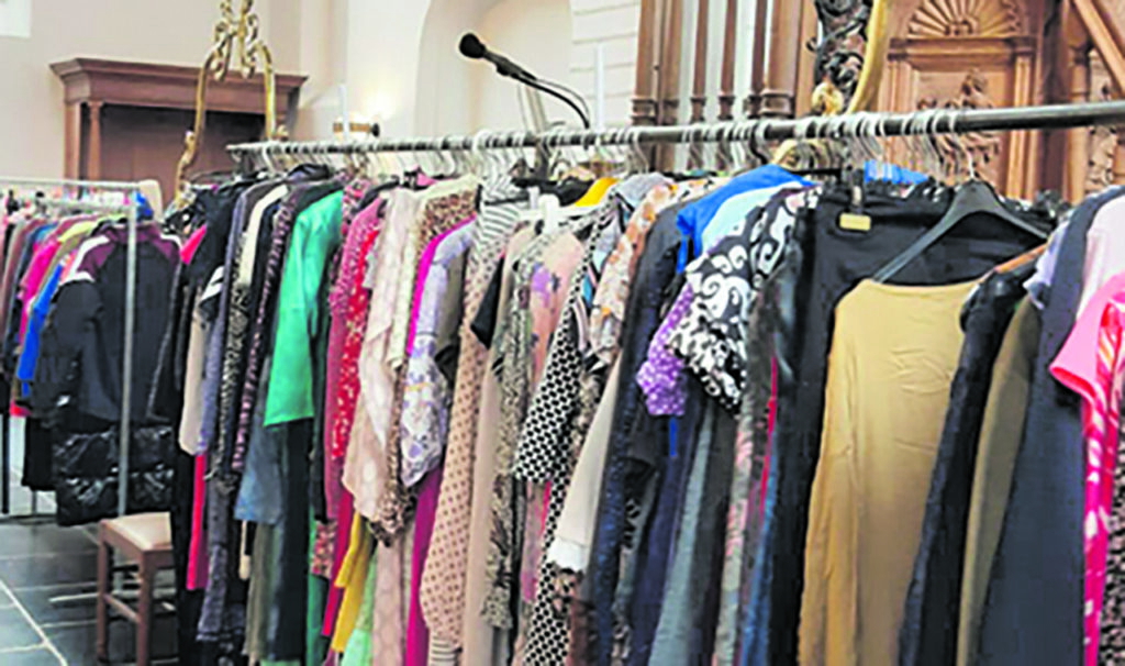 Kledingbeurs Dorpskerk Abcoude
