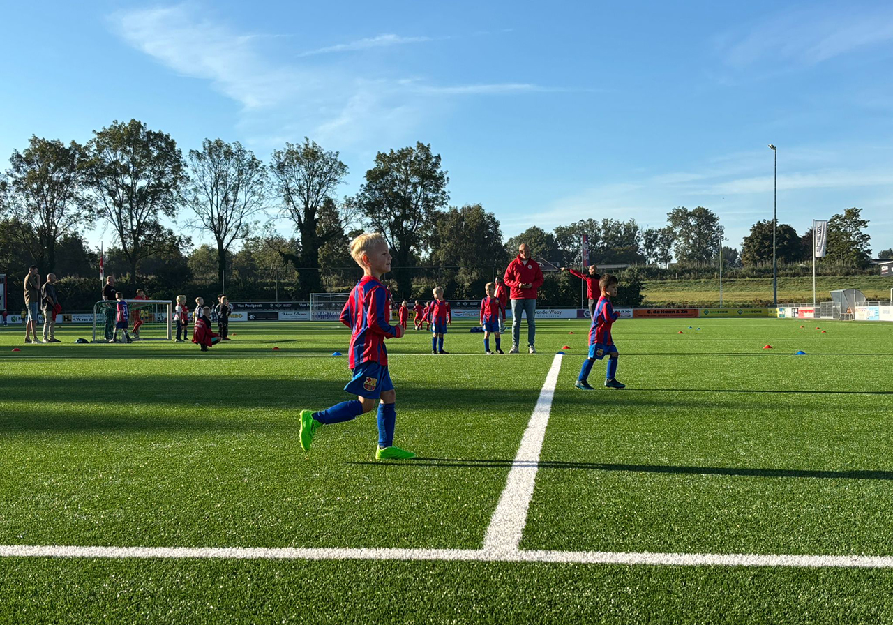 Voetbalplezier voor 5- en 6-jarigen in Wilnis