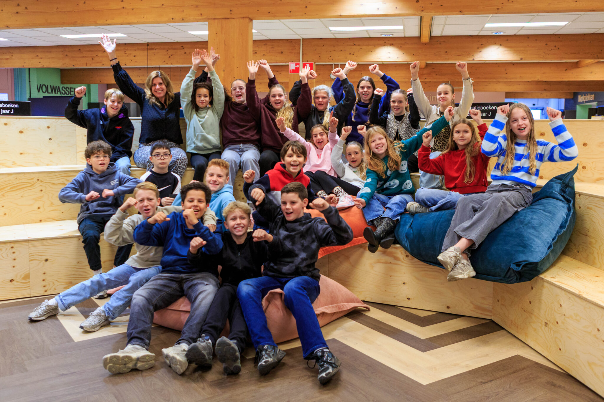 Groep 8 Antonius in vernieuwde Bibliotheek