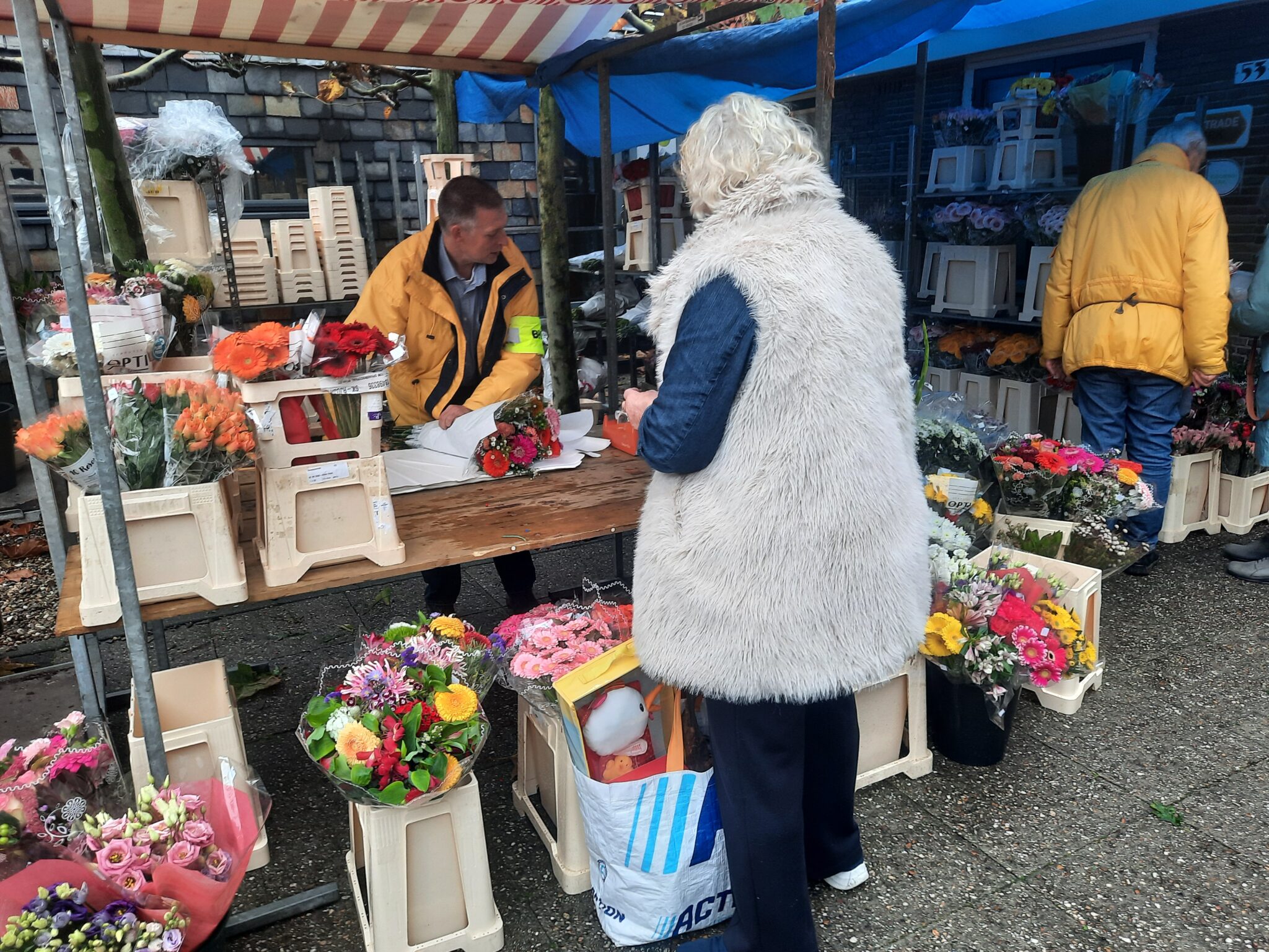 Vijftigste bazar levert ruimt 31.000,- op!