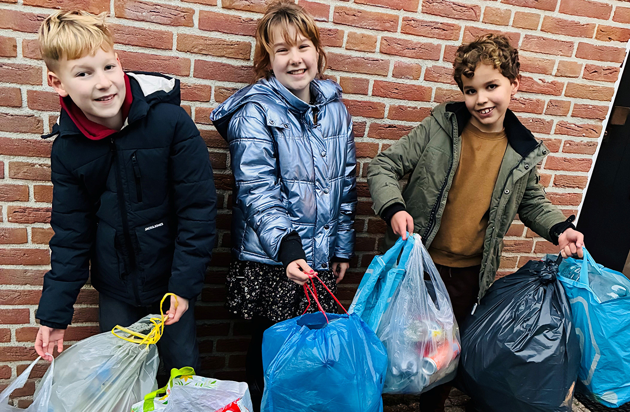 Lege flessen donatie Spieren voor Spieren