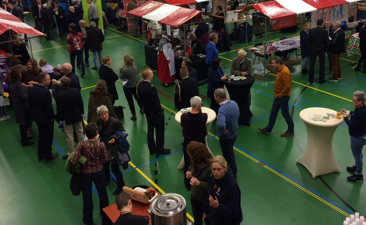 Gemeentelijke nieuwjaarsreceptie en kramenmarkt in De Willisstee