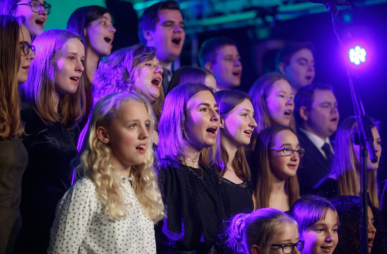 ‘Christmas around the world’ met Nachtegaal-stemmen