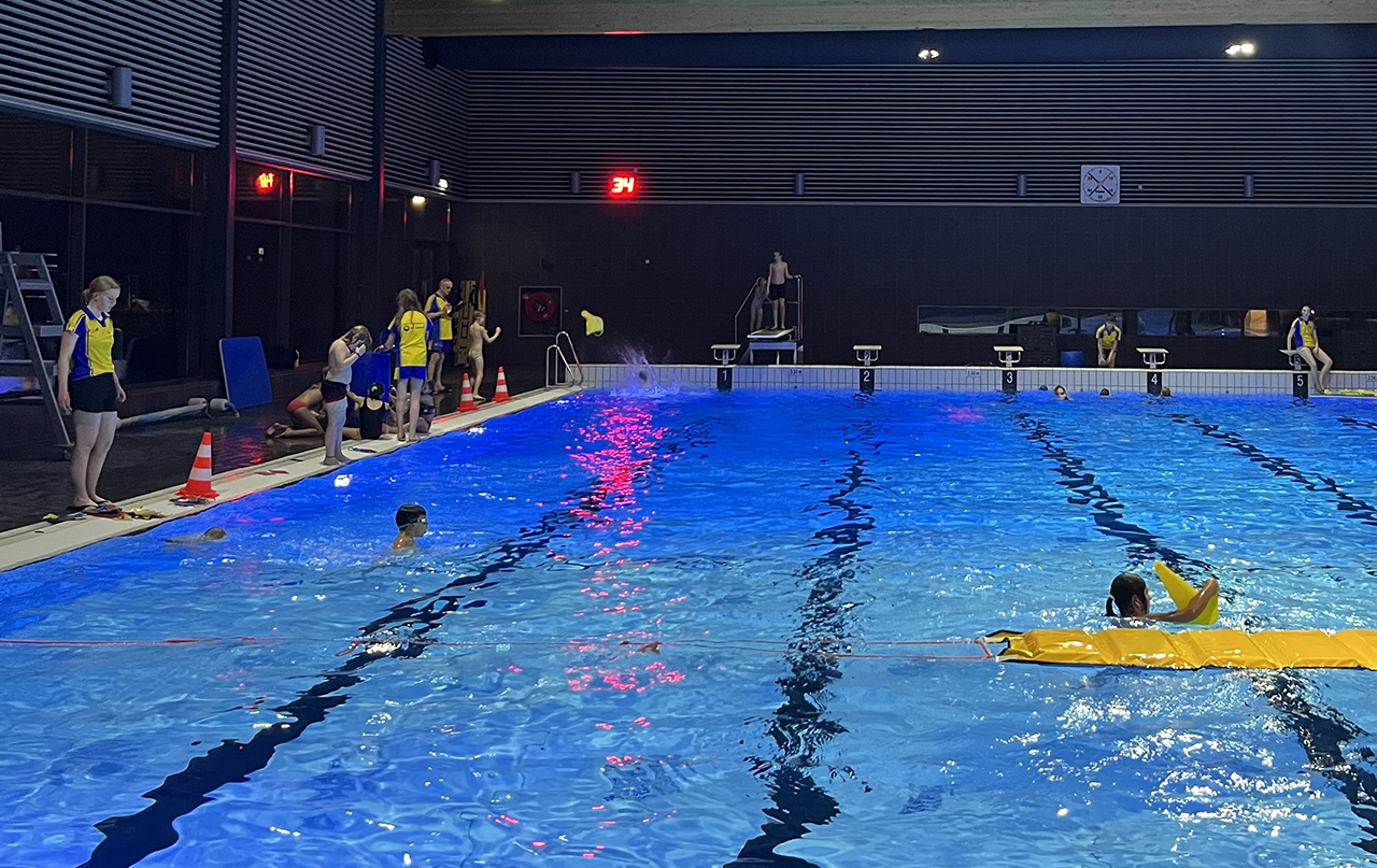 Pietenchallenge diplomazwemmers De Amstel