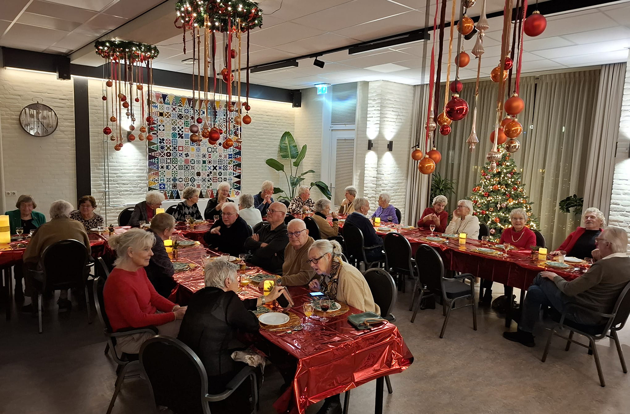 Kerstdiner brengt De Kwakel samen