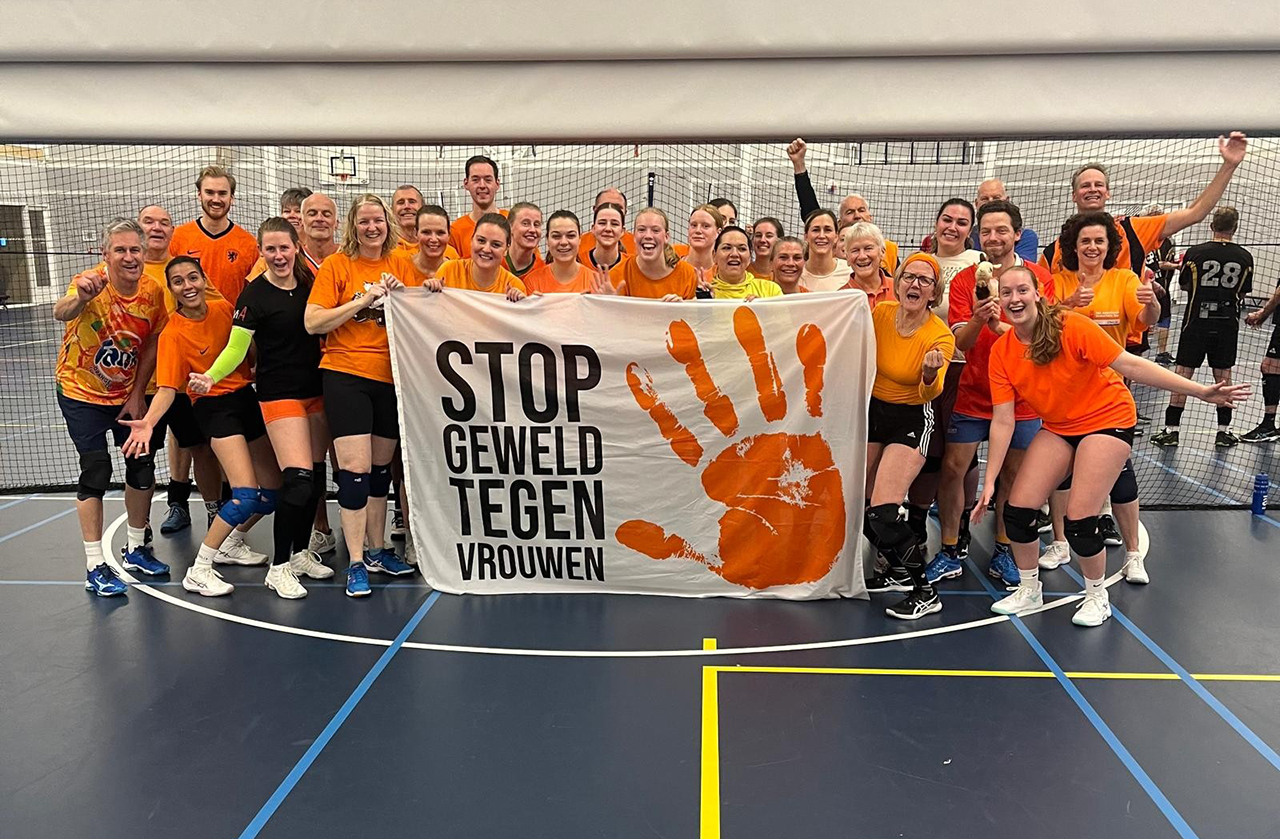Volleybalvereniging SAS’70 doet mee aan Orange the World