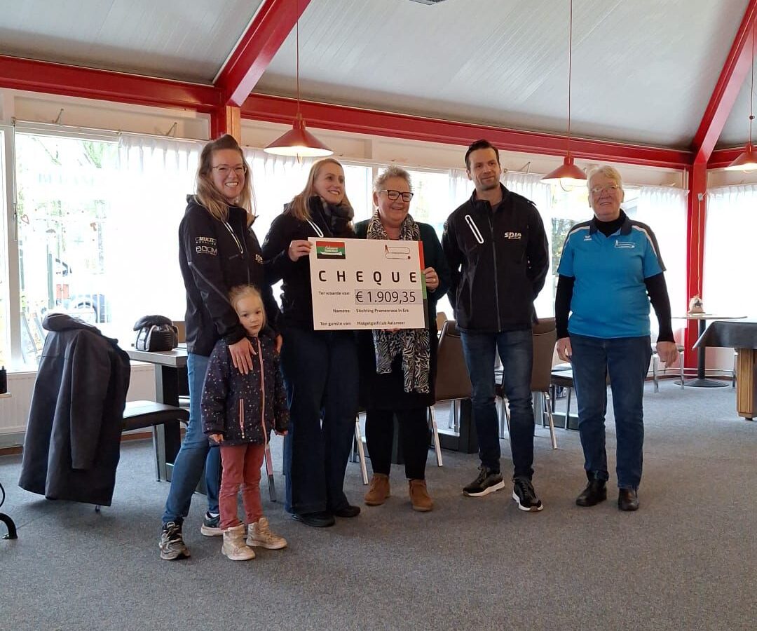 Donatie van SPIE voor Midgetgolfclub Aalsmeer