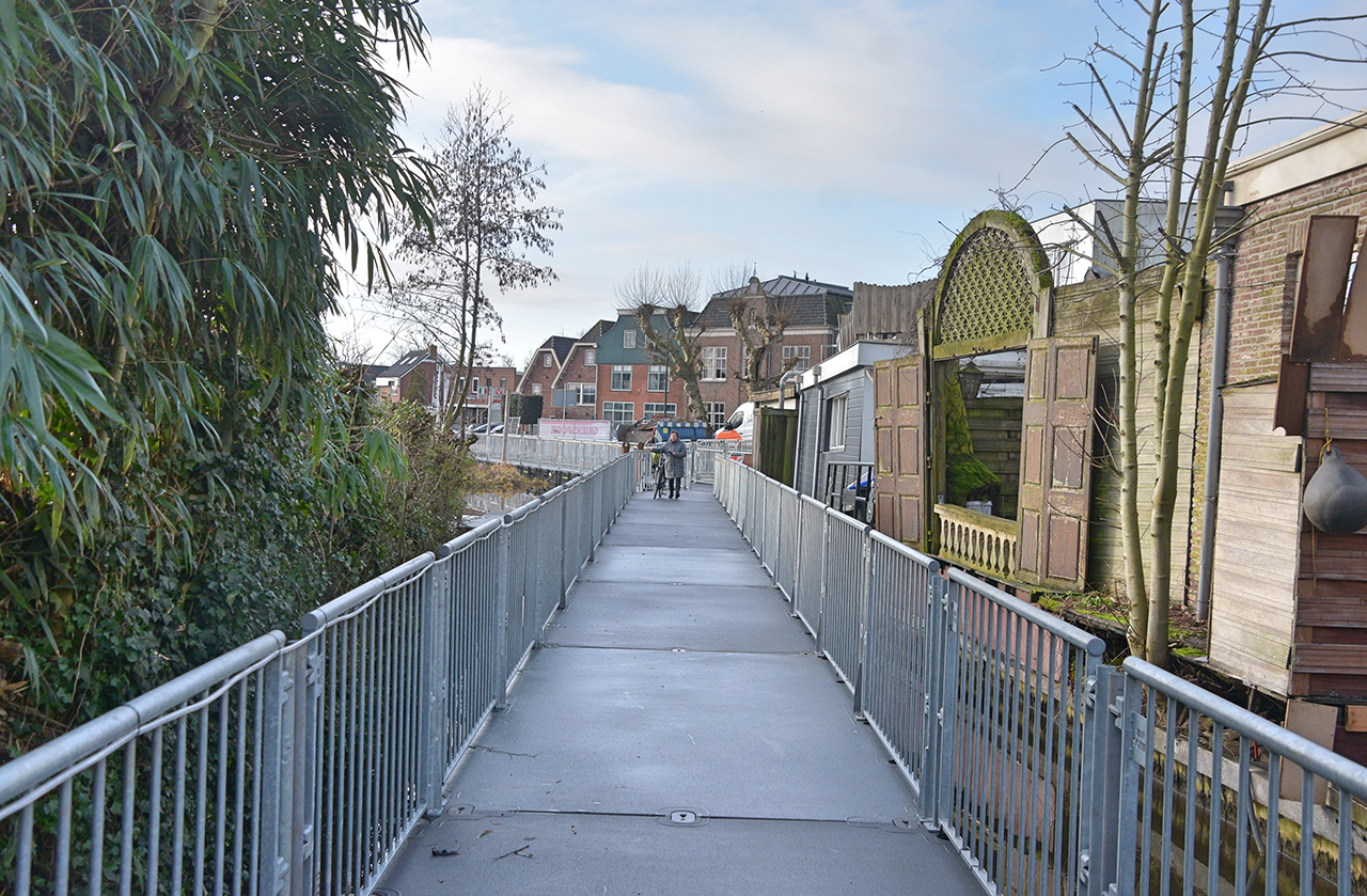 ‘Klunen’ bij de brug in Vinkeveen