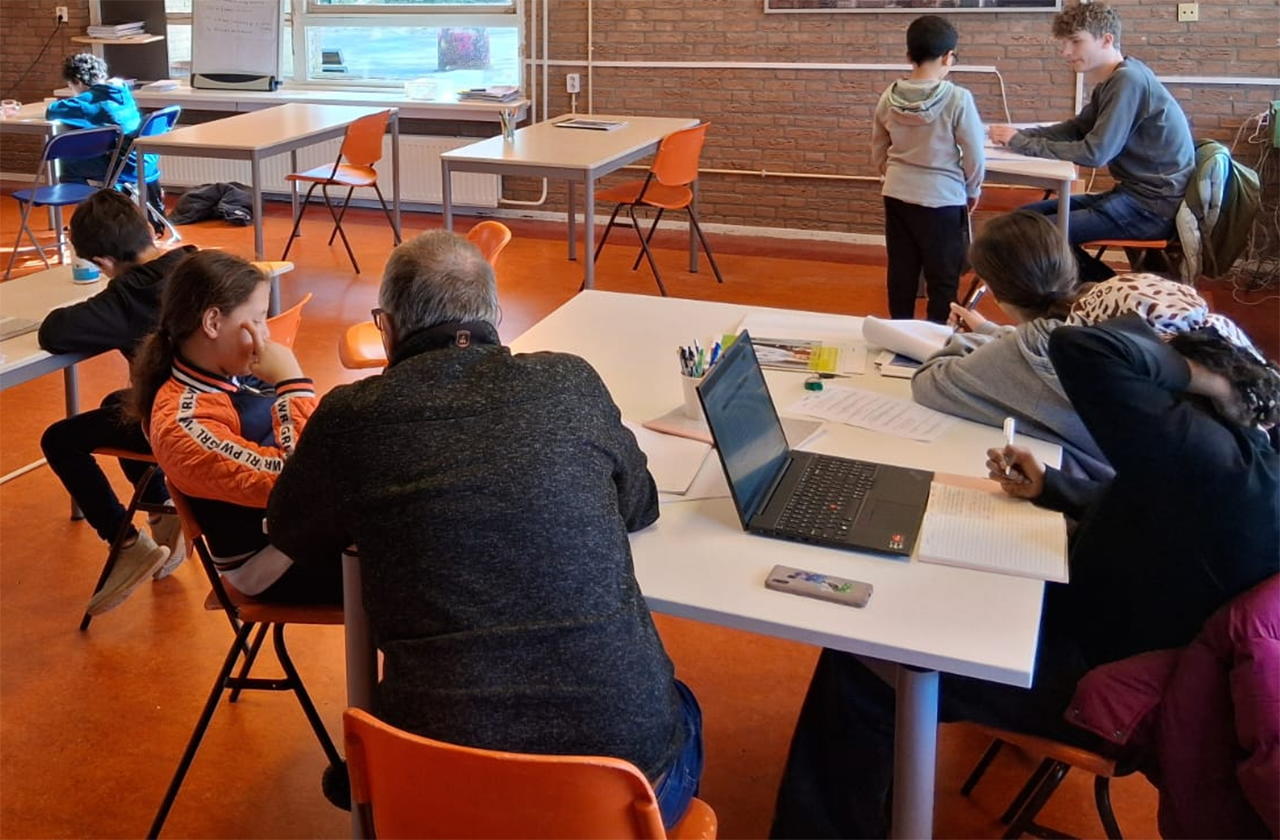 Huiswerkcafé jongerenwerk start in Abcoude