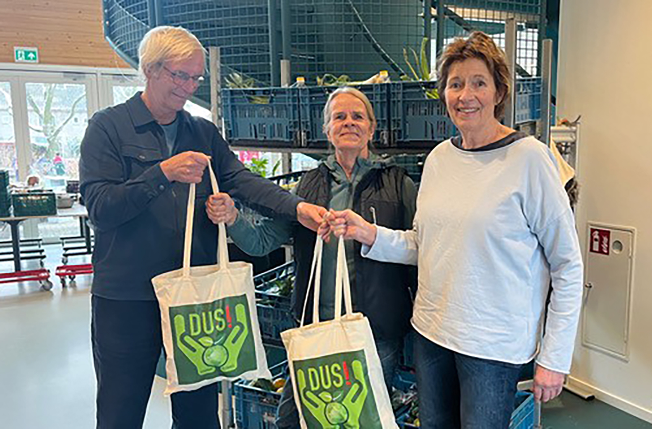 DUS!-tas voor vrijwilligers Voedselbank Uithoorn en De Kwakel