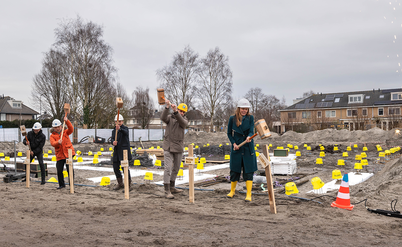 Start bouw woon/zorgcomplex Grote Lijster Uithoorn