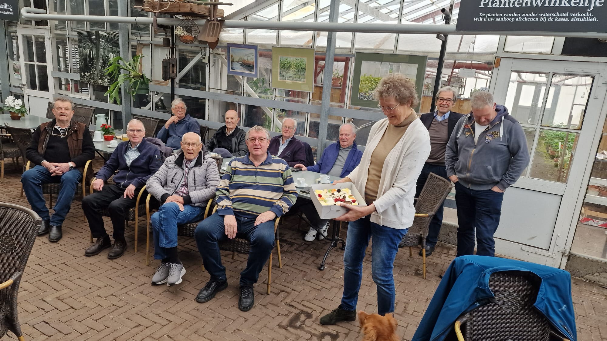 Taart voor werkgroep Oud Aalsmeer in Beeld