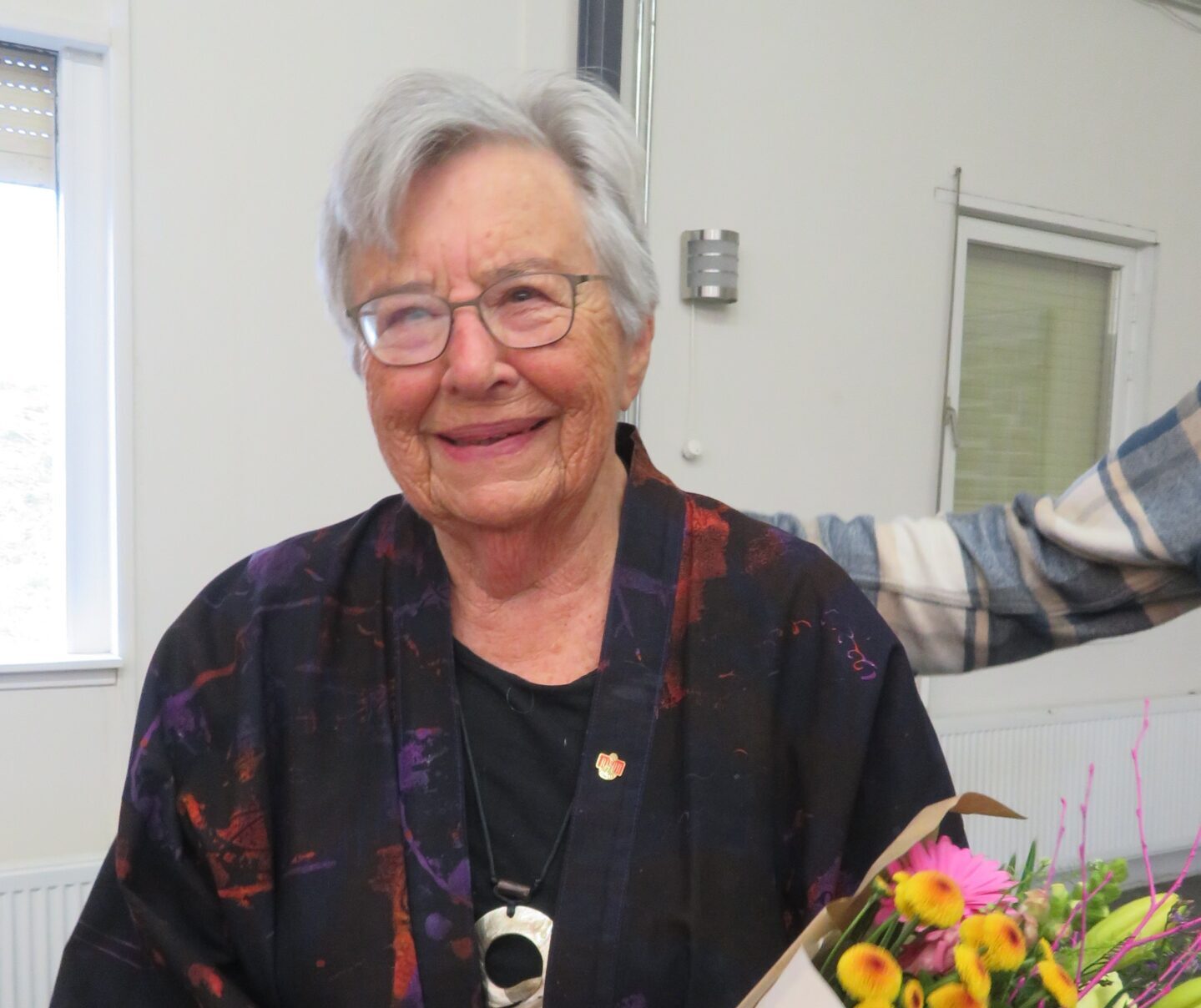 Minke de Vries 75 jaar lid van Nivon Aalsmeer