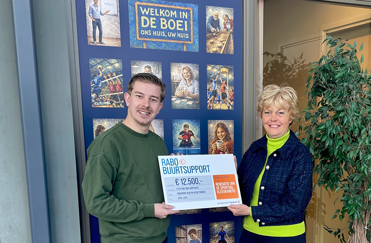 Rabobank schenkt 12.500 euro aan De Boei voor renovatie kleedkamers