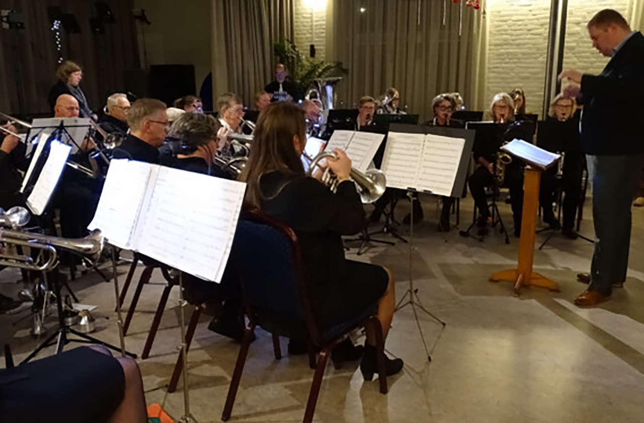 Tavenu haalt oud ijzer op