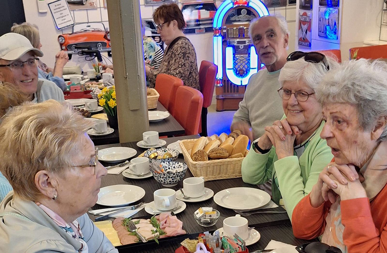 Feestelijke tocht van Uithoorn naar Hoorn