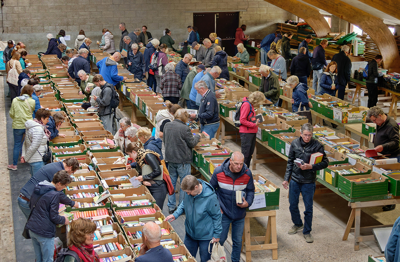 Grote tweedaagse boekenmarkt in Mijdrecht
