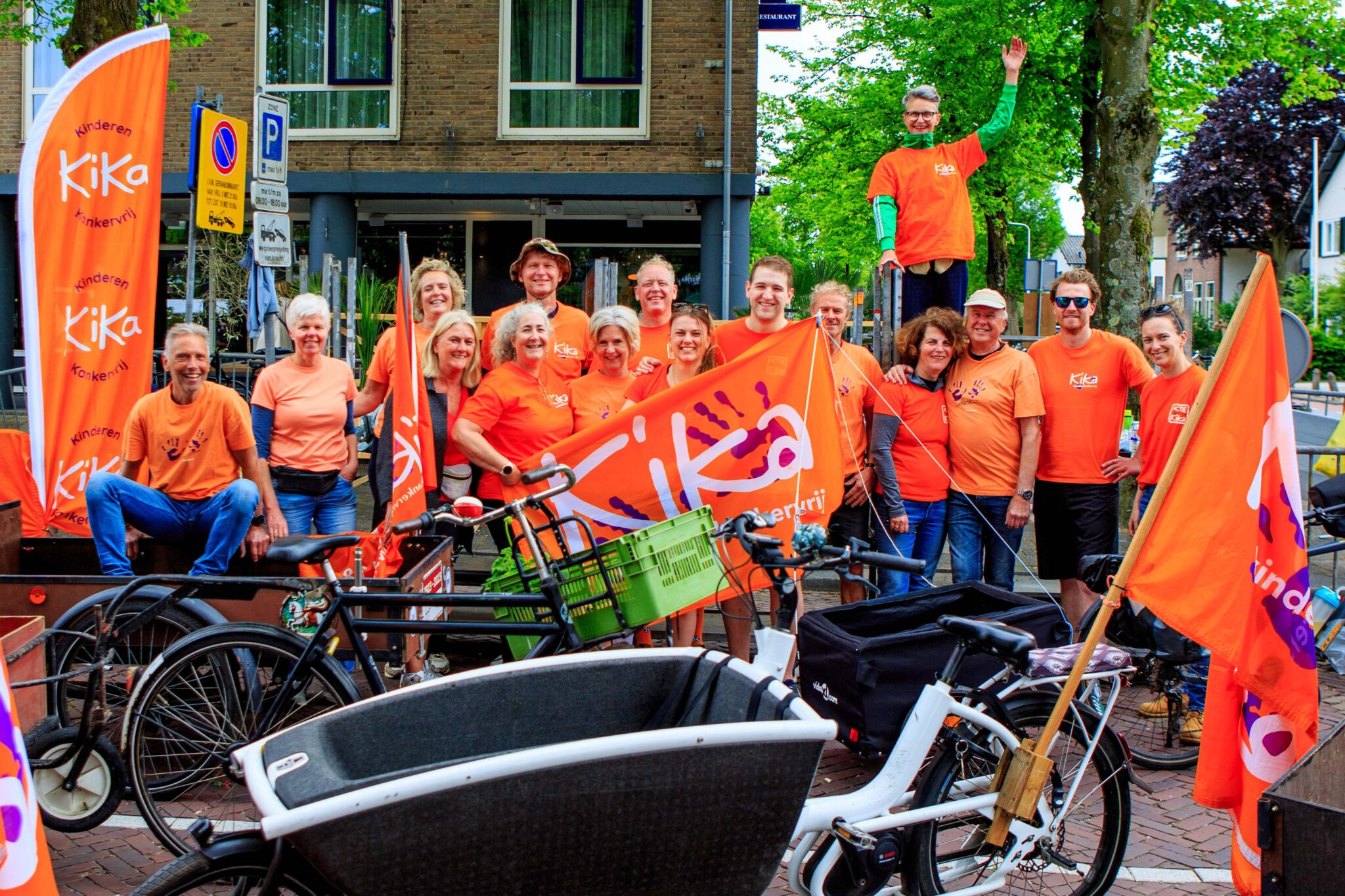 Record opbrengst voor KiKa tijdens Geraniummarkt