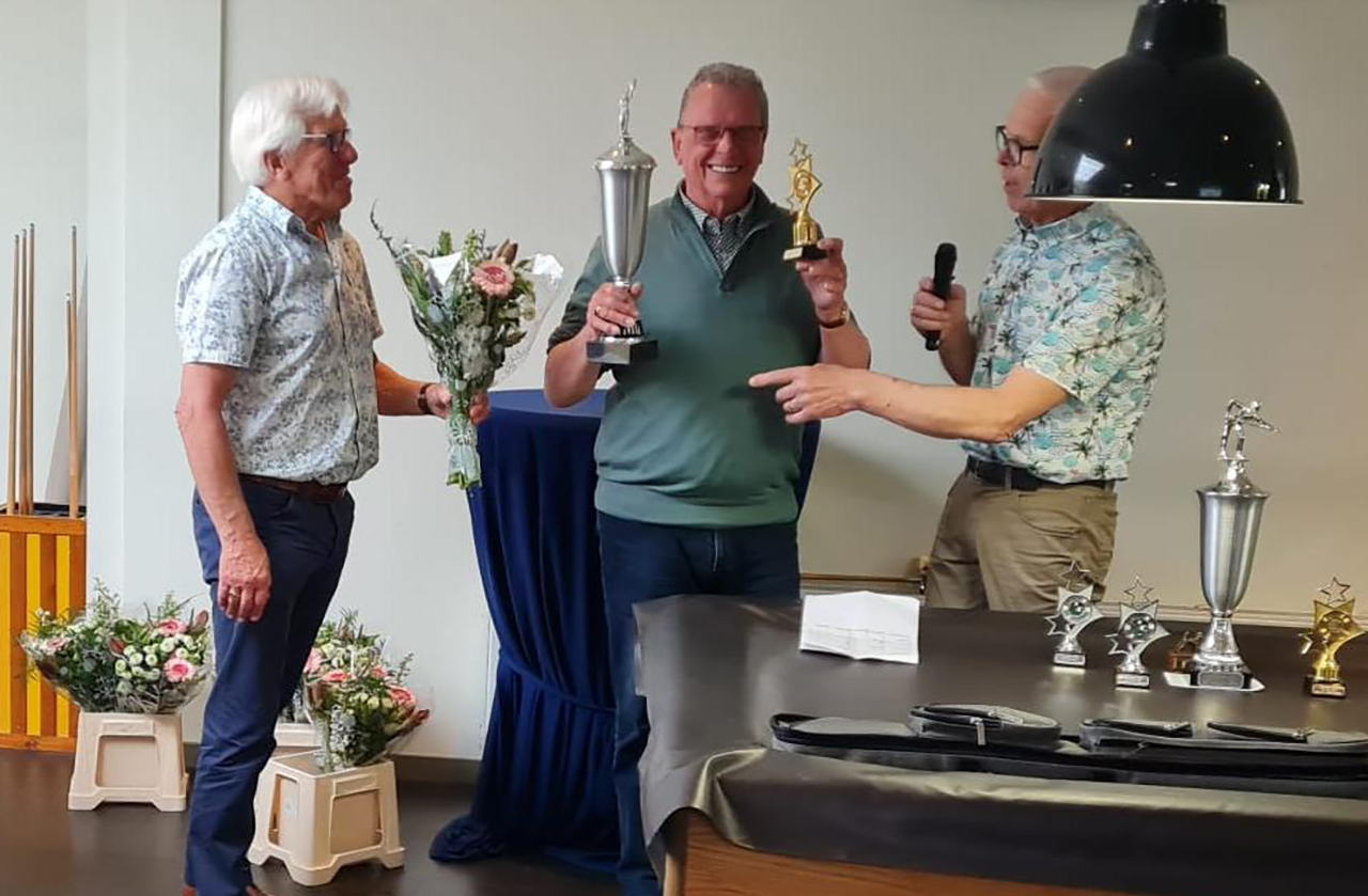 Harry Stolwijk kampioen van Biljartclub De Hoef