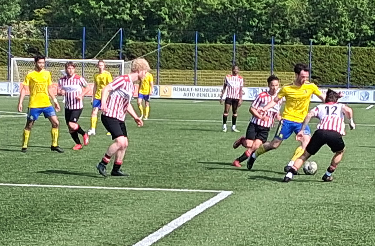Legmeervogels blijft in degradatiezorgen na gelijkspel