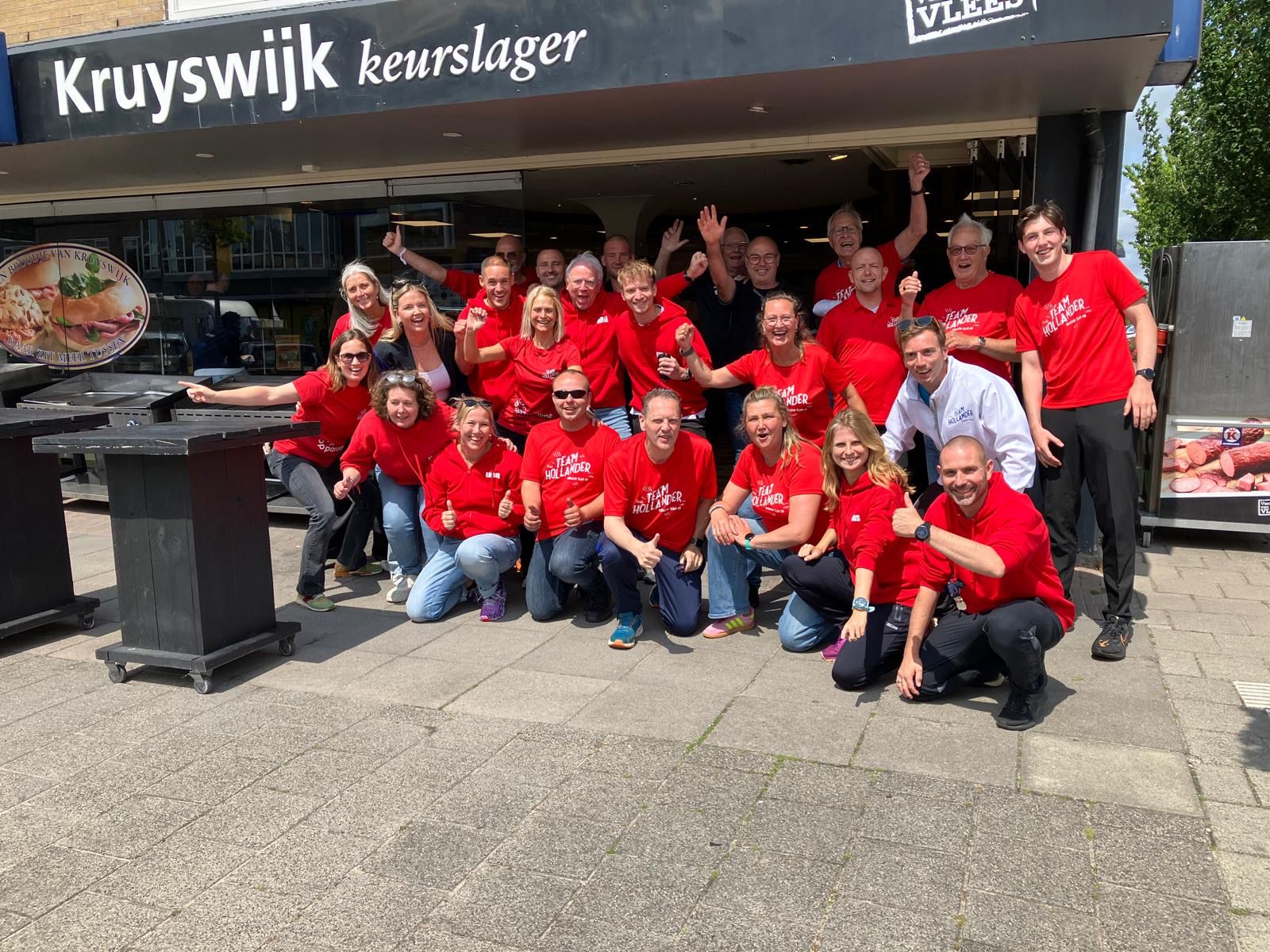 Vertrek Team Hollander voor deelname Roparun