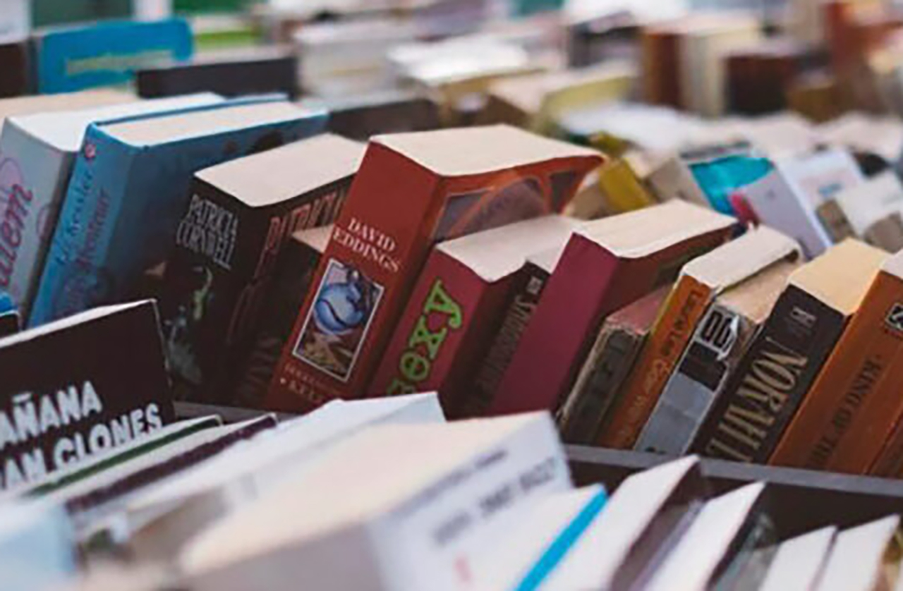 Boekenmarkt in 100-jarige kerk De Morgenster
